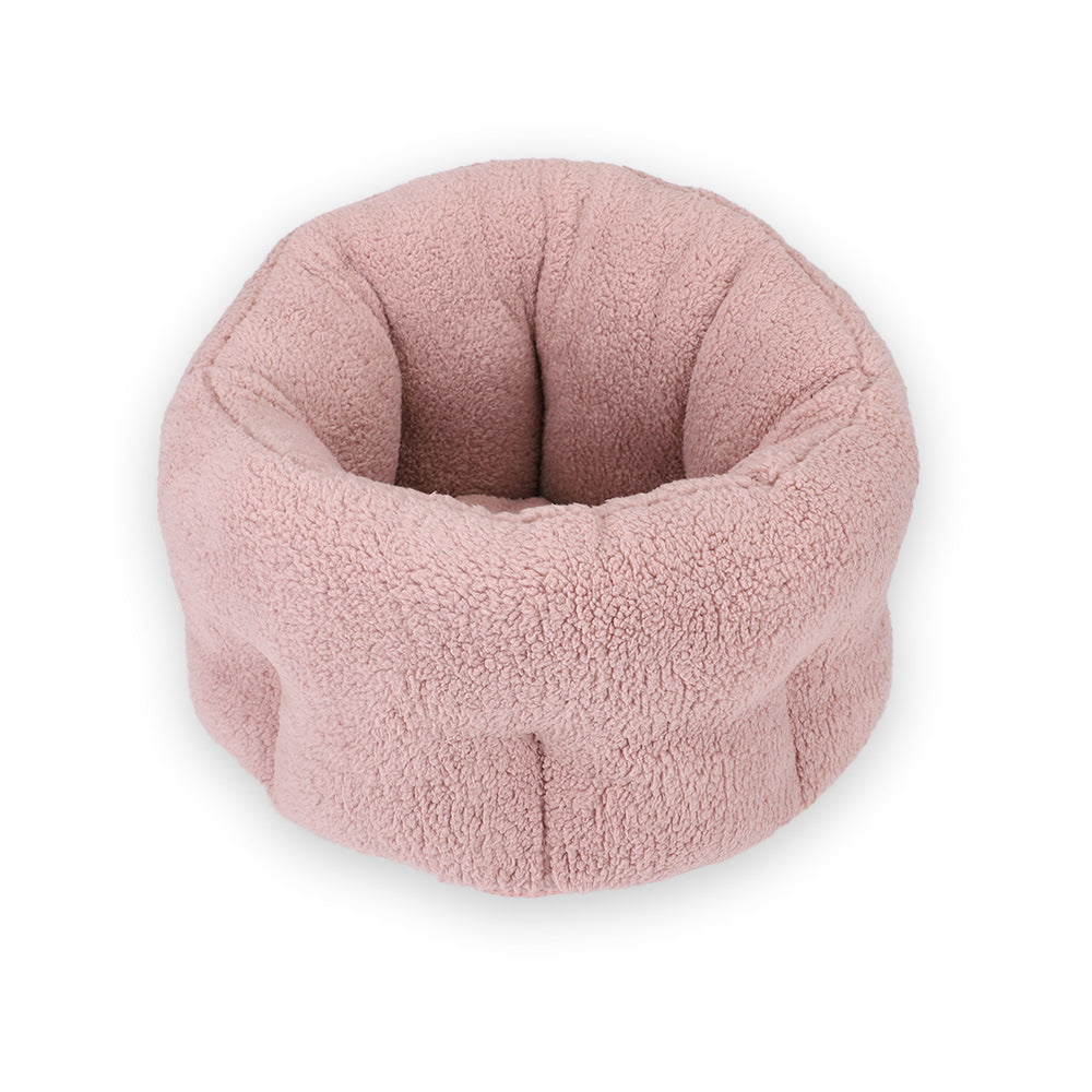 Long Plush Calming Pet Bed – Warm & Washable