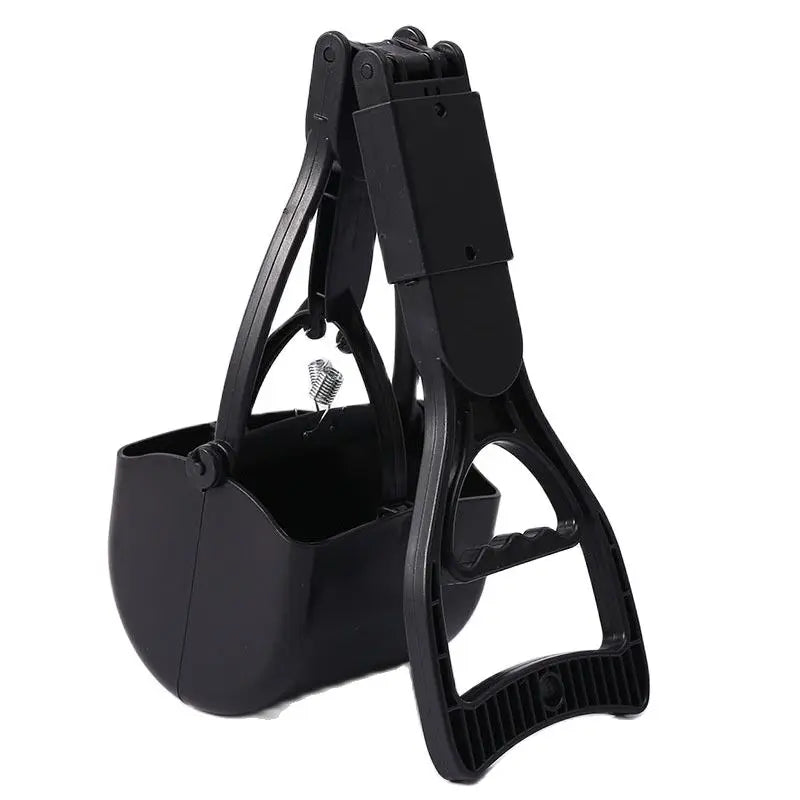 Jaw-Clamp Pooper Scooper